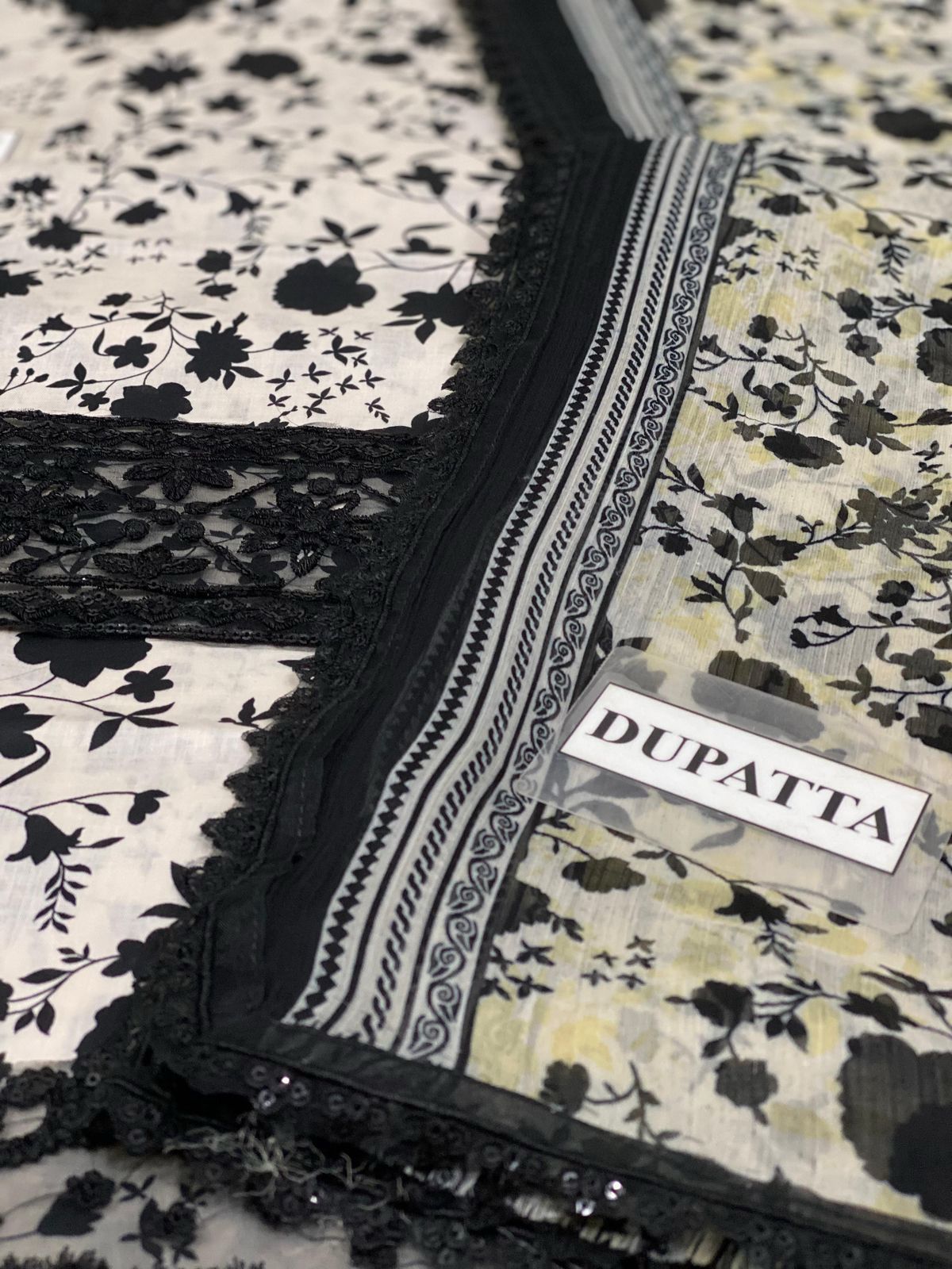 ANEELAS UNSTITCHED LAWN 3PCS PATCHES