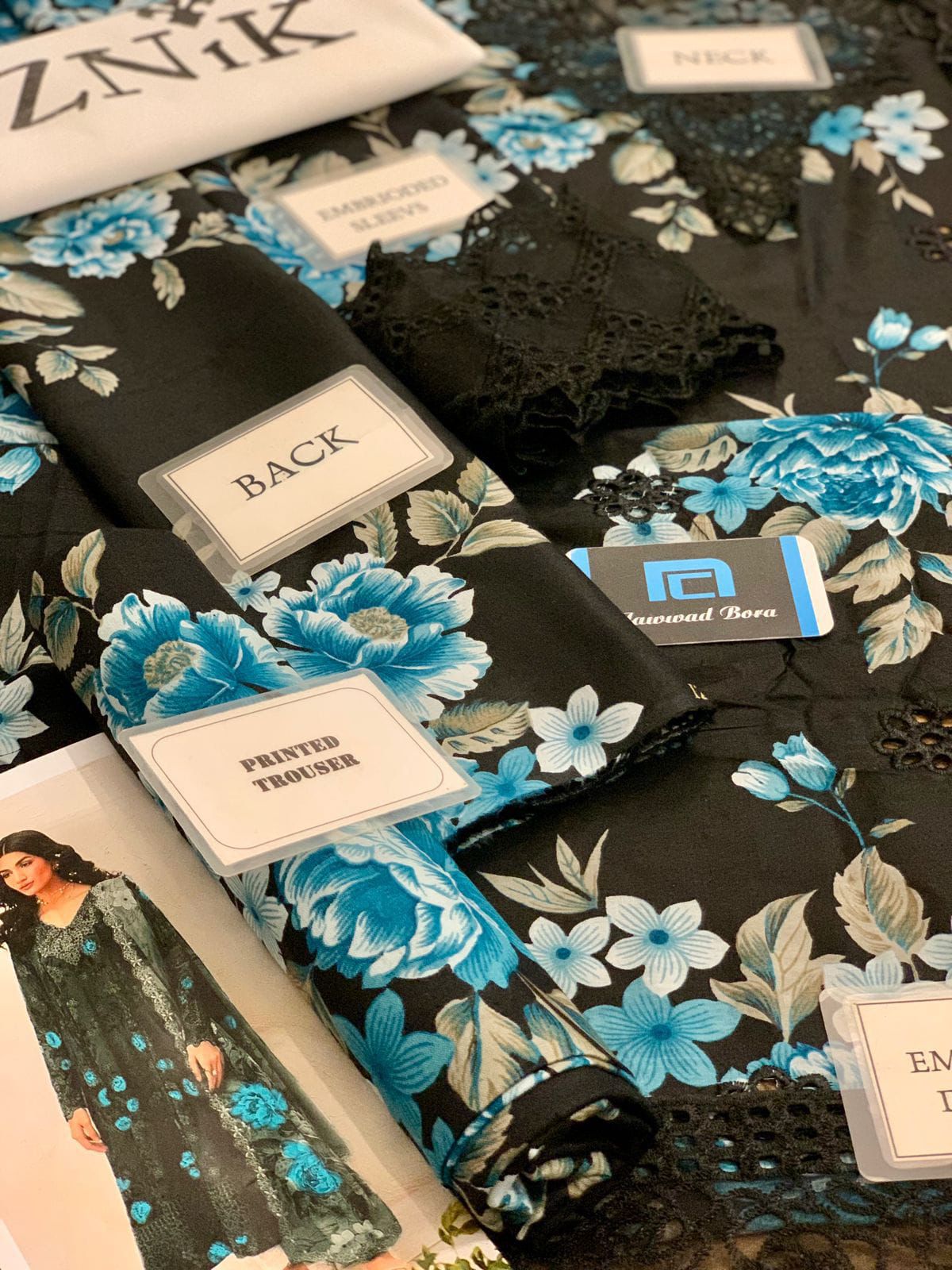 IZNIK _DAHLYA D9 UNSTITCHED LAWN 3PCS PATCHES